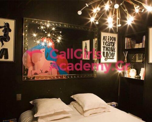 Sexy room services: Δείτε πως θα απογειώσετε την ερωτική σας ζωή