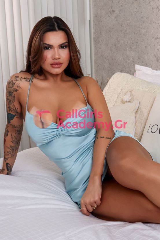 SUZANA SEXY BUSTY VIZITA IN ATHENS