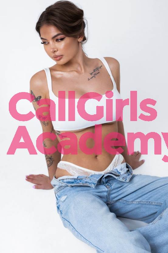 SENSUAL SKINNY BUSTY TOP VIP HOT EROTIC SEXY TATTED CALLGIRL VISITA ESCORT IN ATHENS SELENA