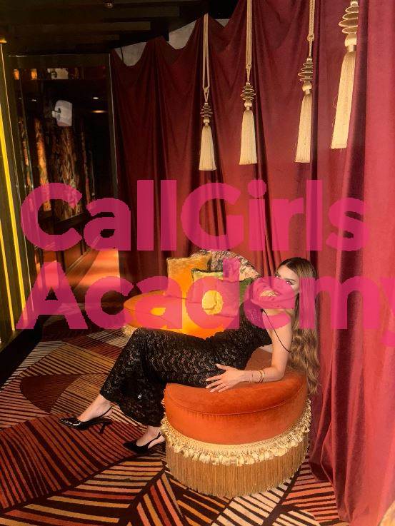 SENSUAL EROTIC SEXY LATIN BUSTY BIG ASS MODEL VISITA CALLGIRL TOP VIP ESCORT IN ATHENS ALLANA